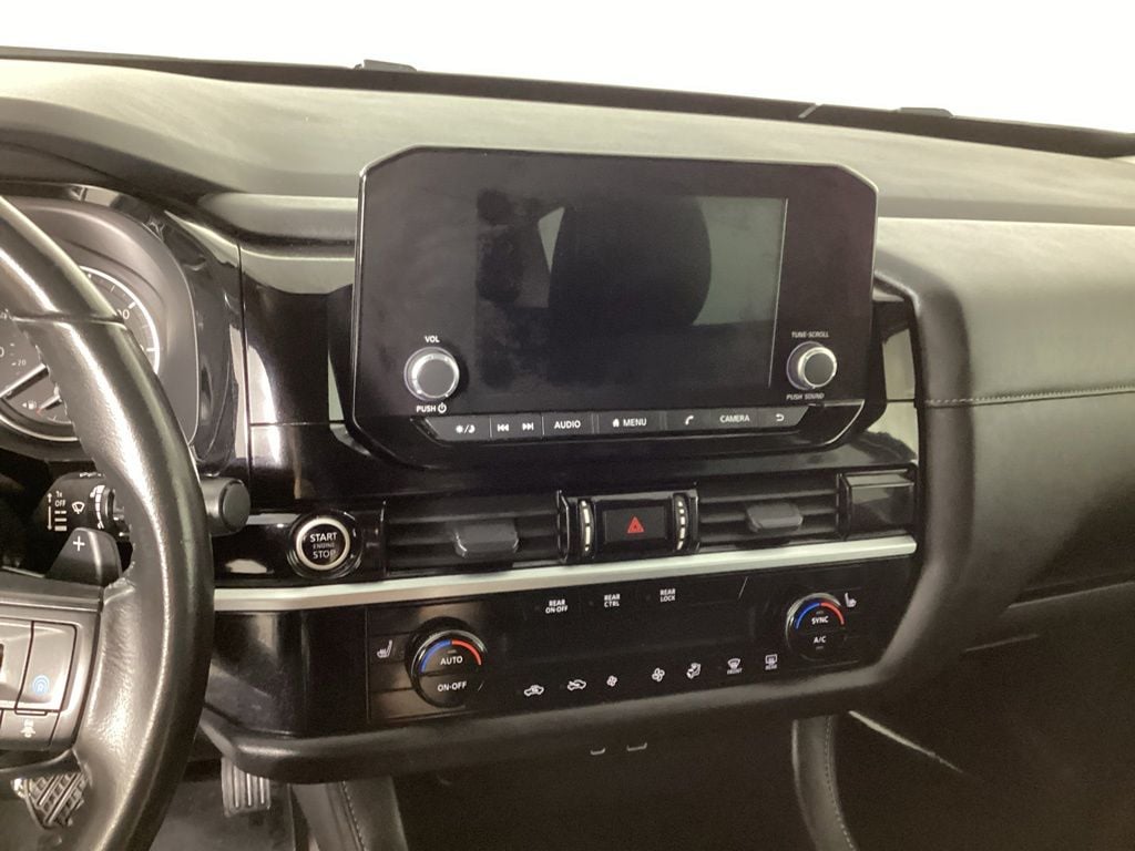 2024 Nissan Pathfinder SV - Photo 15