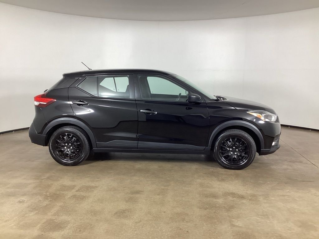 Used 2018 Nissan Kicks SV SUV