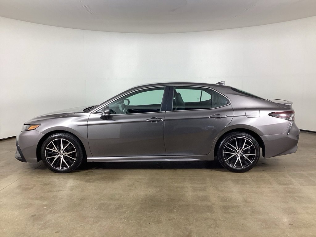 Used 2024 Toyota Camry SE Sedan