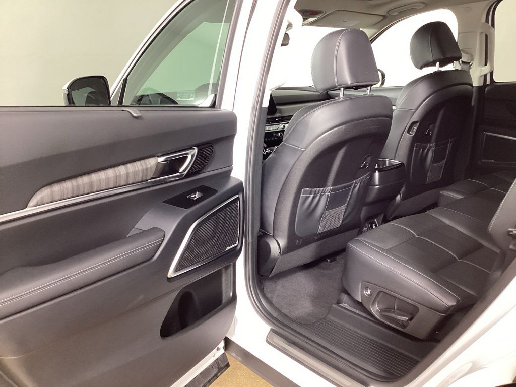 2024 Kia Telluride SX - Photo 29