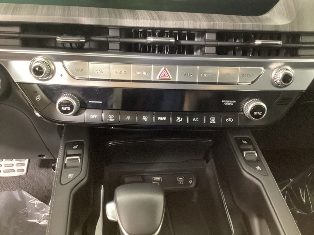 2024 Kia Telluride SX - Photo 19