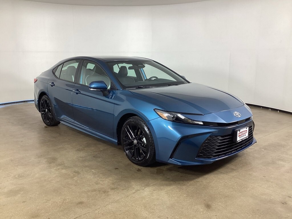 Used 2025 Toyota Camry SE Sedan
