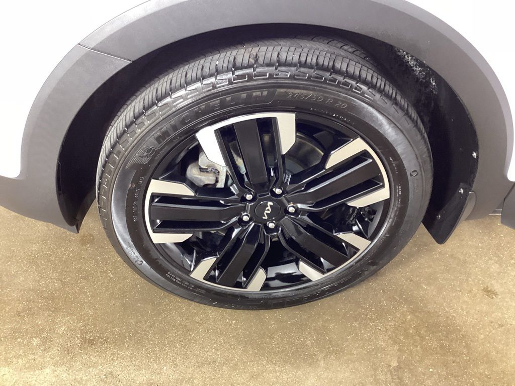2024 Kia Telluride SX - Photo 36