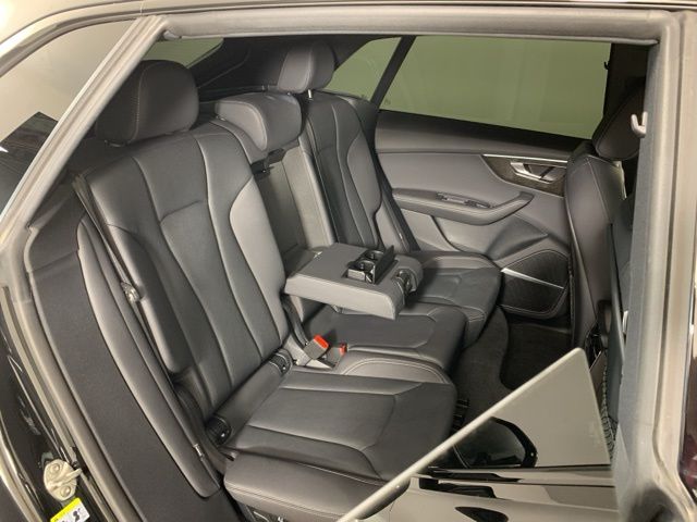 2025 Audi Q8 Premium Plus - Photo 36