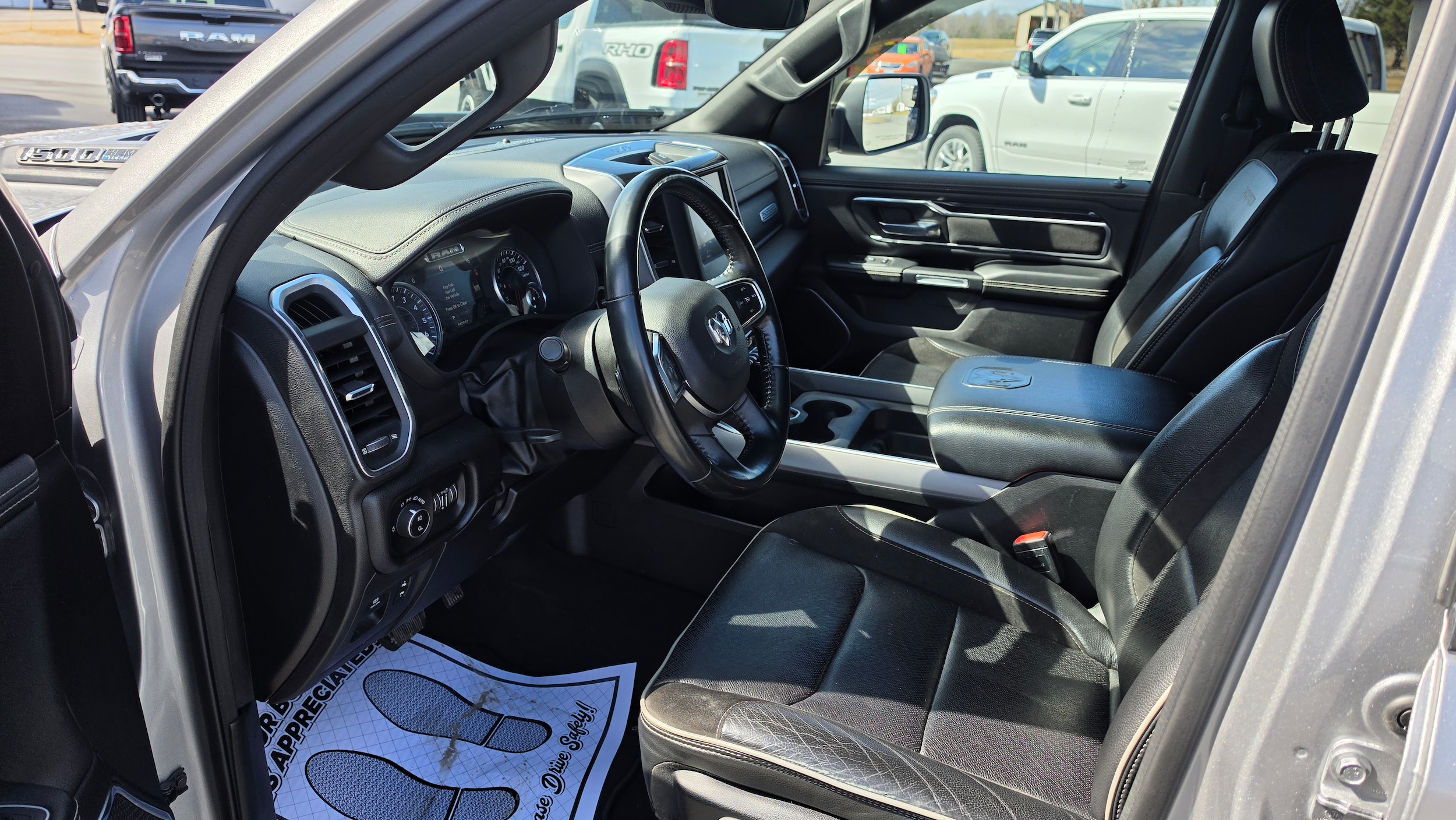 2022 RAM Ram 1500 Pickup Laramie - Photo 11