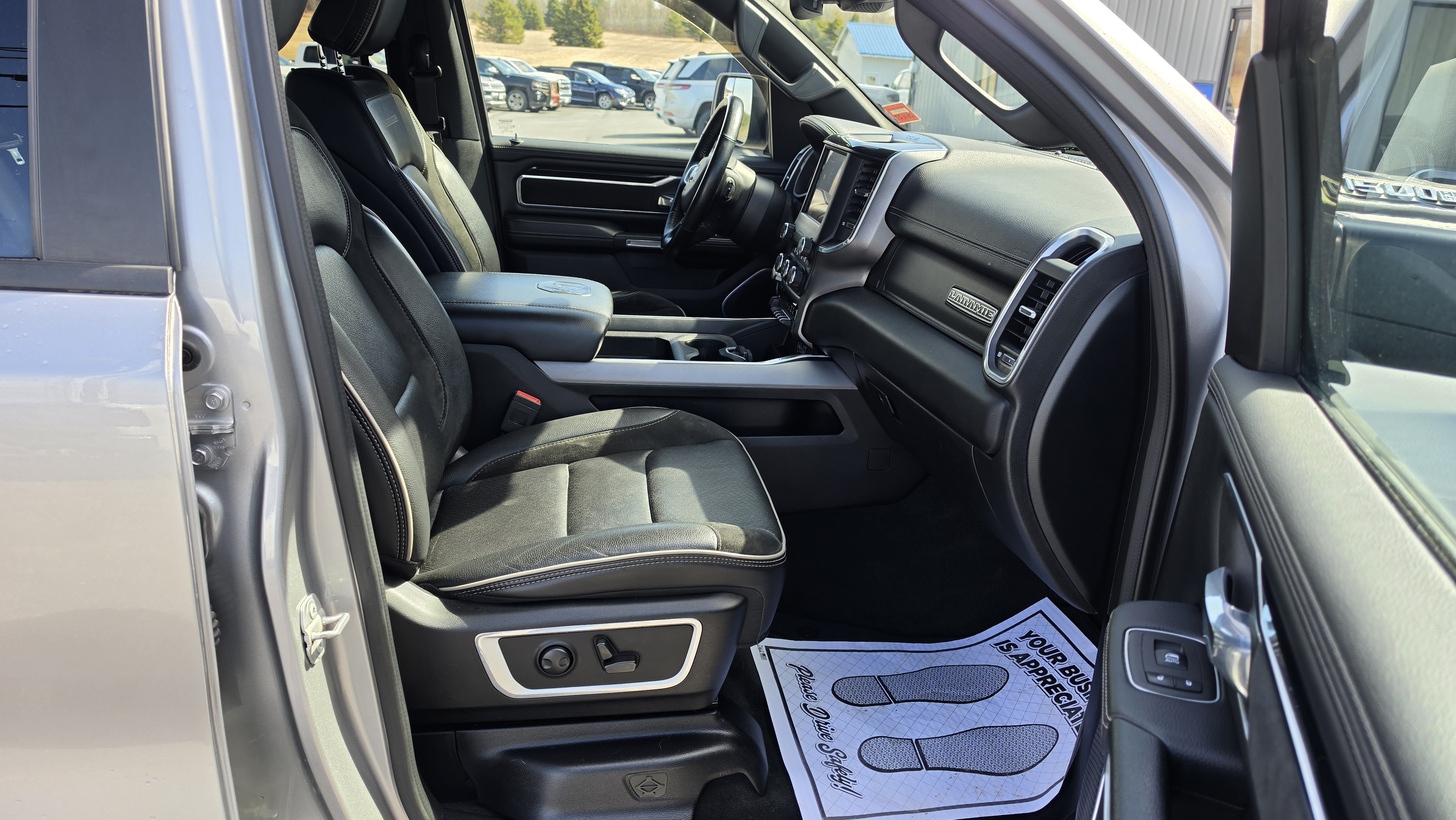 2022 RAM Ram 1500 Pickup Laramie - Photo 10