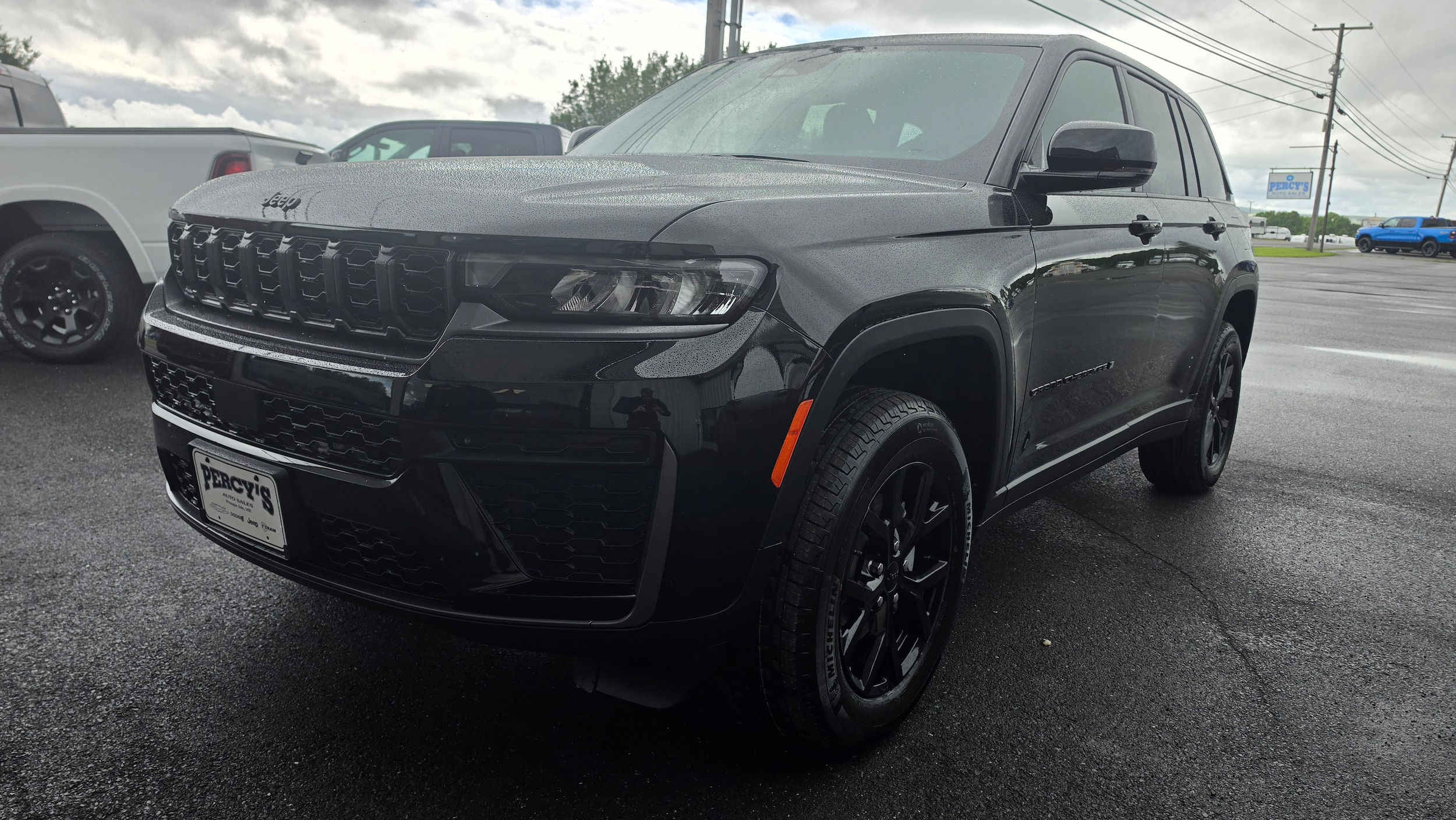 2026 Jeep Grand Cherokee Laredo