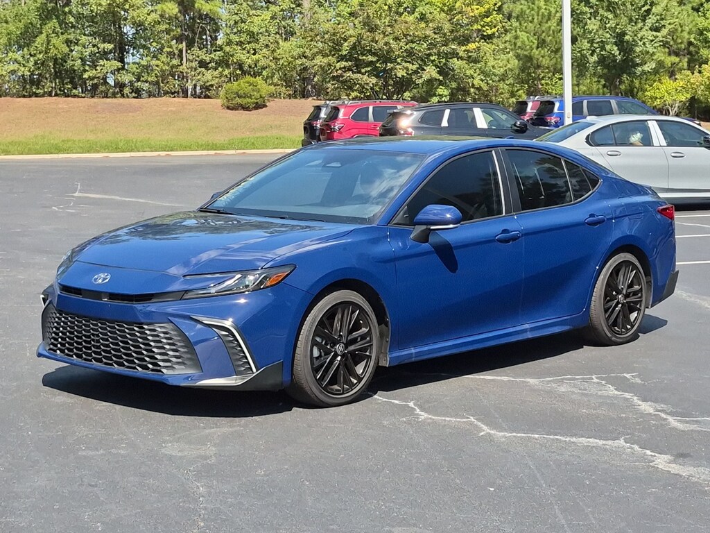 Used 2025 Toyota Camry SE Sedan