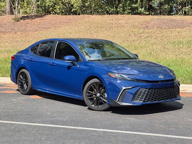 2025 Toyota Camry SE Sedan