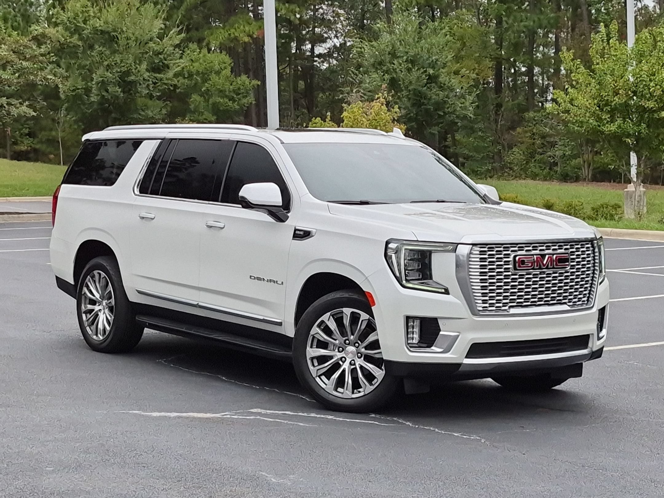 2023 GMC Yukon XL Denali SUV
