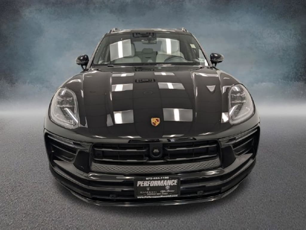 Used 2024 Porsche Macan T SUV