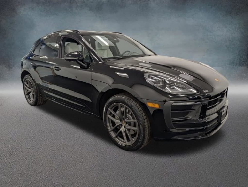 Used 2024 Porsche Macan T SUV