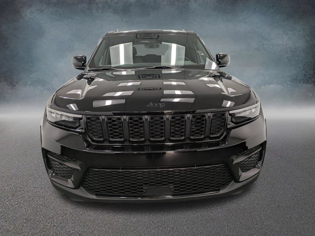 Used 2025 Jeep Grand Cherokee Altitude X SUV