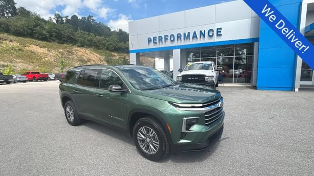 New 2027 Chevrolet Traverse LT SUV