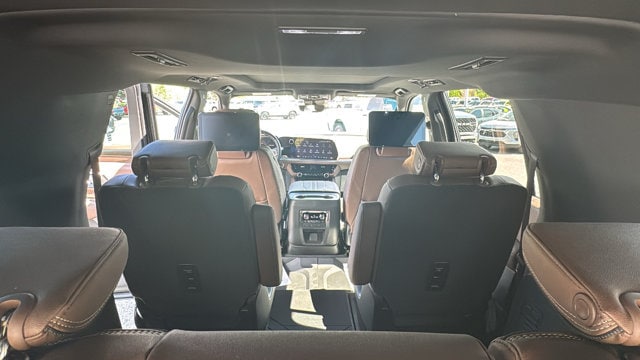 2026 Chevrolet Suburban High Country - Photo 24