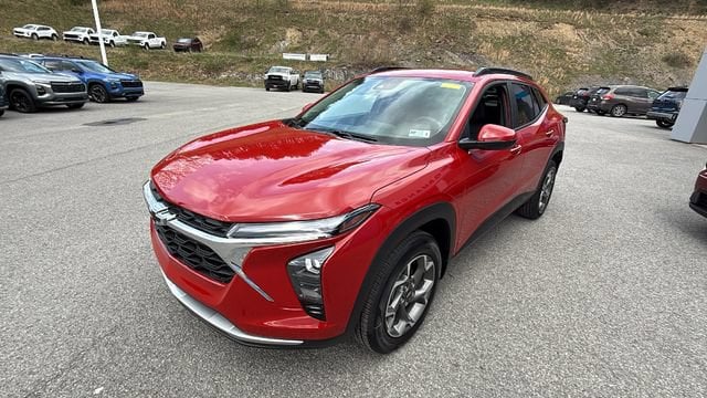 2026 Chevrolet Trax LT - Photo 7