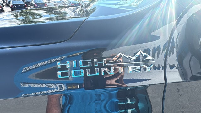 2026 Chevrolet Suburban High Country - Photo 11
