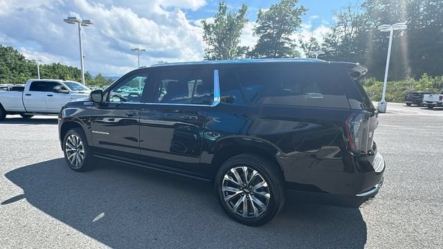 2026 Chevrolet Suburban High Country - Photo 7