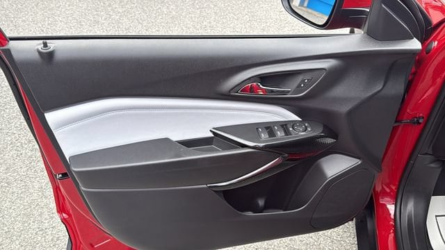 2026 Chevrolet Trax LT - Photo 12