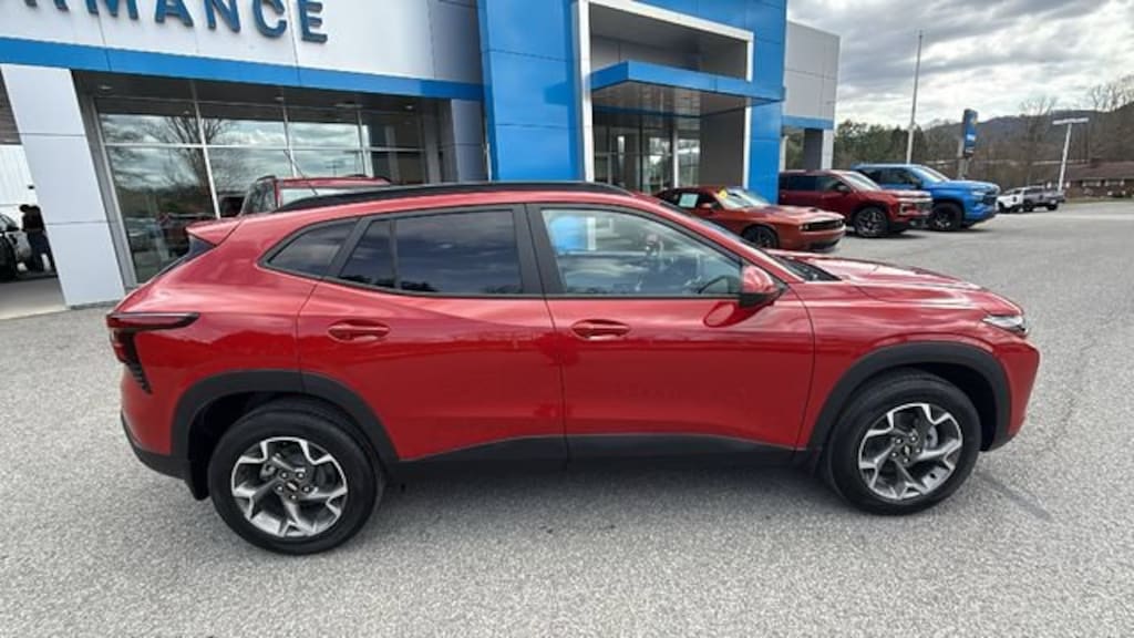 New 2026 Chevrolet Trax LT SUV