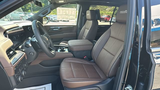 2026 Chevrolet Suburban High Country - Photo 17