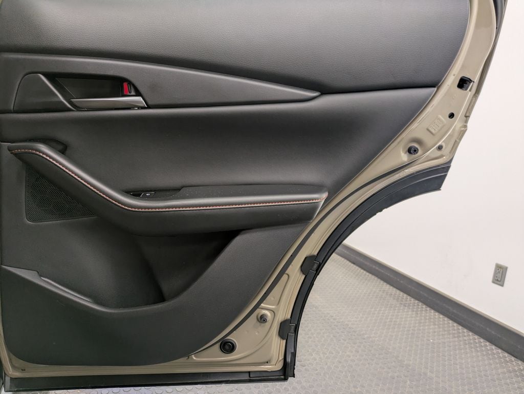 2025 Mazda CX-30 Carbon Turbo - Photo 26
