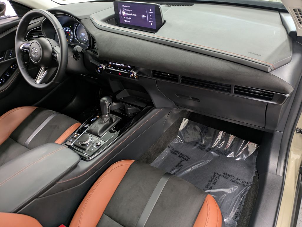 2025 Mazda CX-30 Carbon Turbo - Photo 30