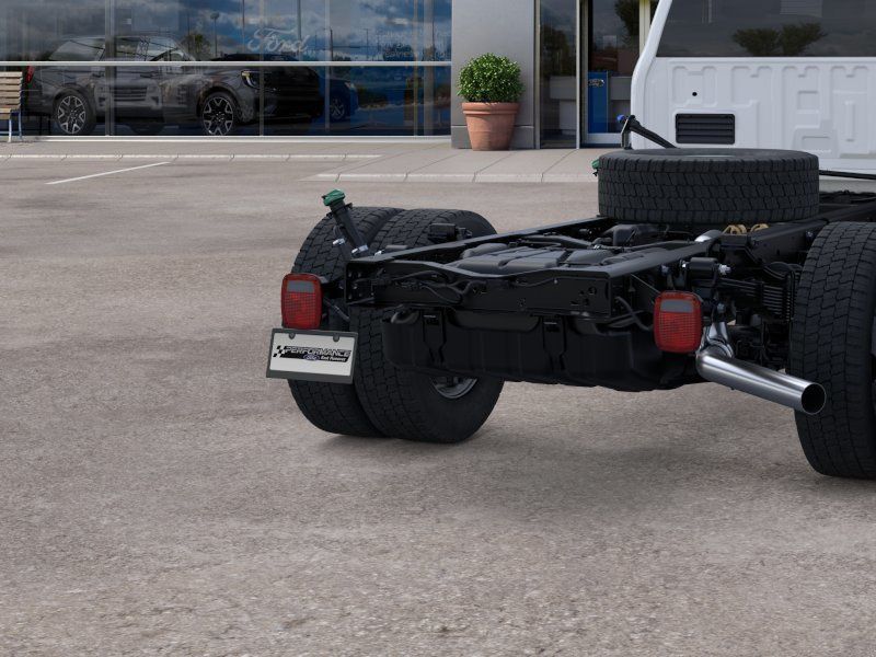 2026 Ford F-550 Super Duty Chassis Cab XL - Photo 23