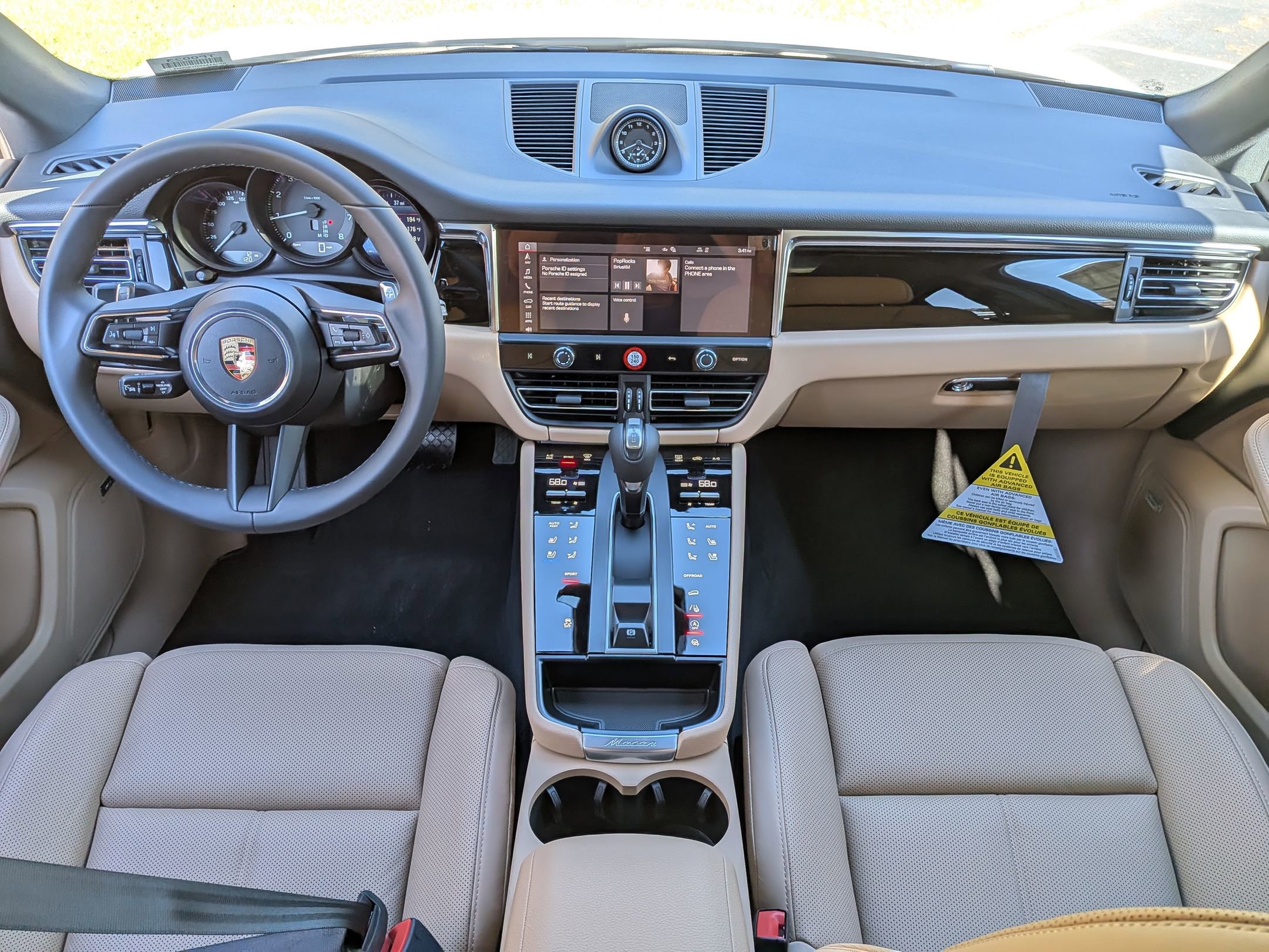 2026 Porsche Macan T - Photo 20