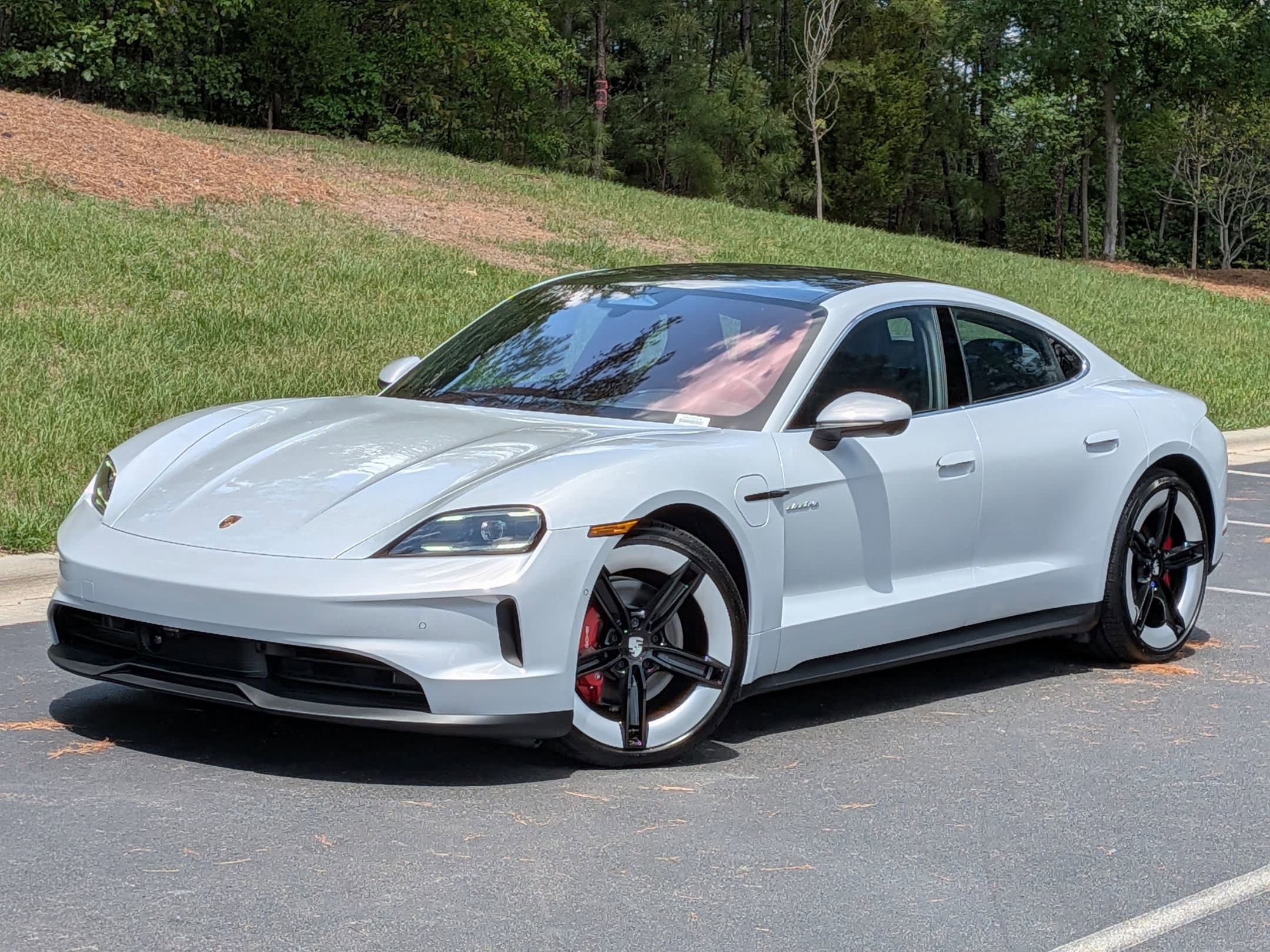 2026 Porsche Taycan 4S
