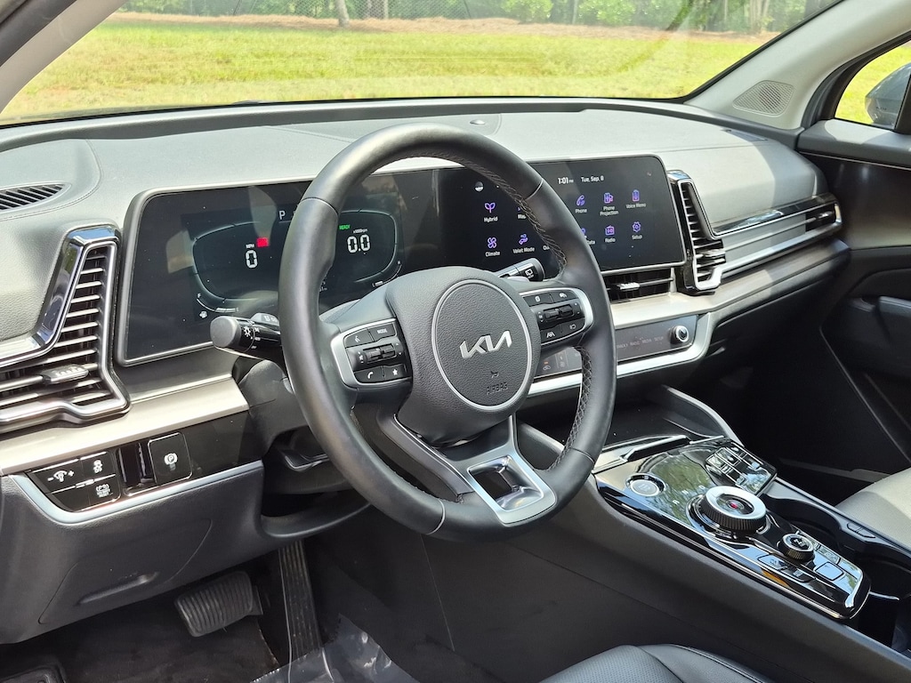 Used 2023 Kia Sportage Hybrid EX SUV