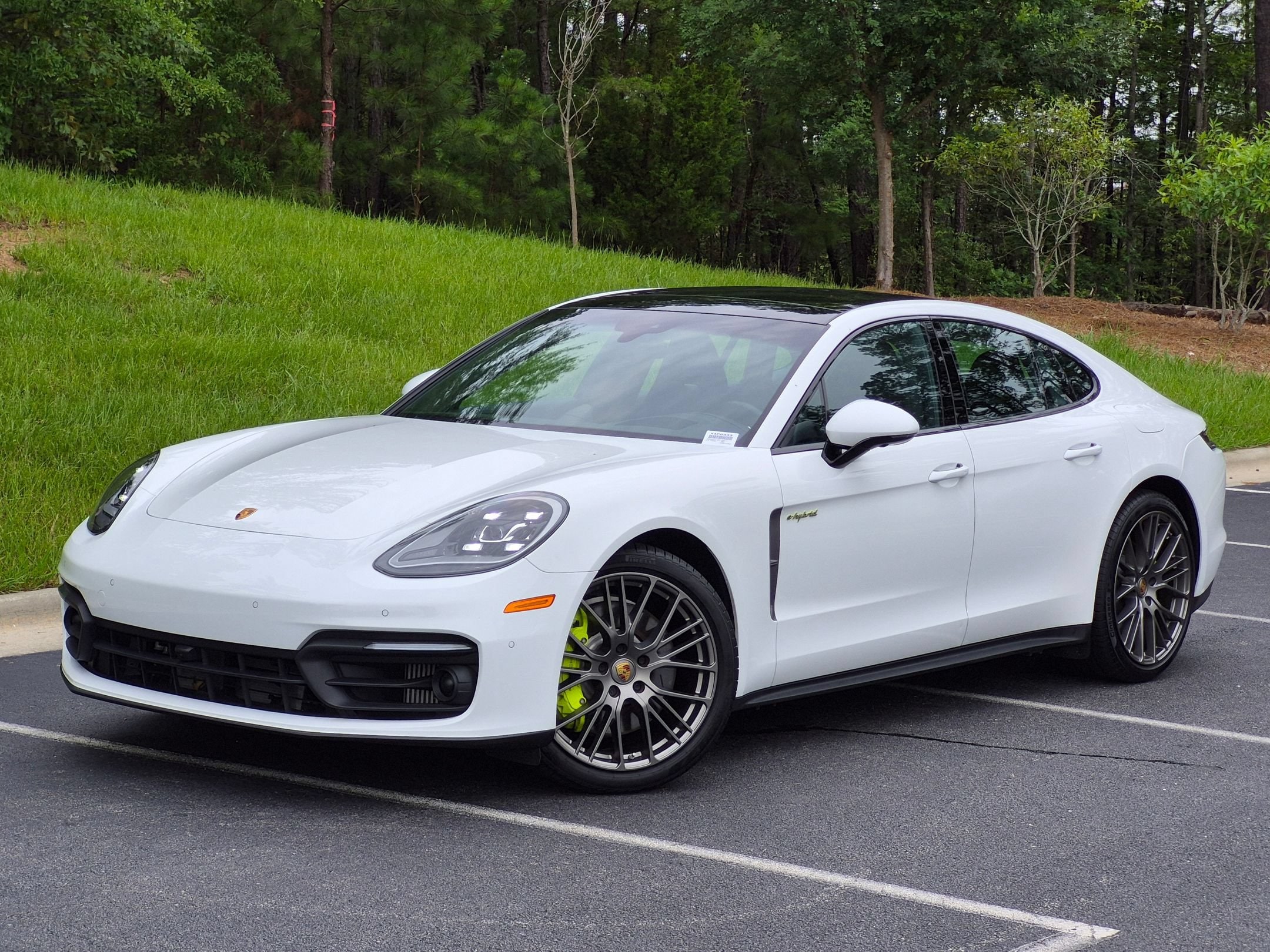 2023 Porsche Panamera 4 E-Hybrid Platinum Edition