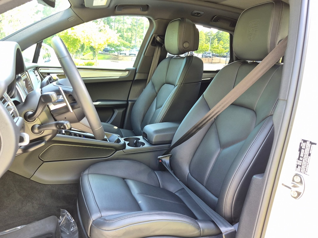 Certified 2026 Porsche Macan SUV