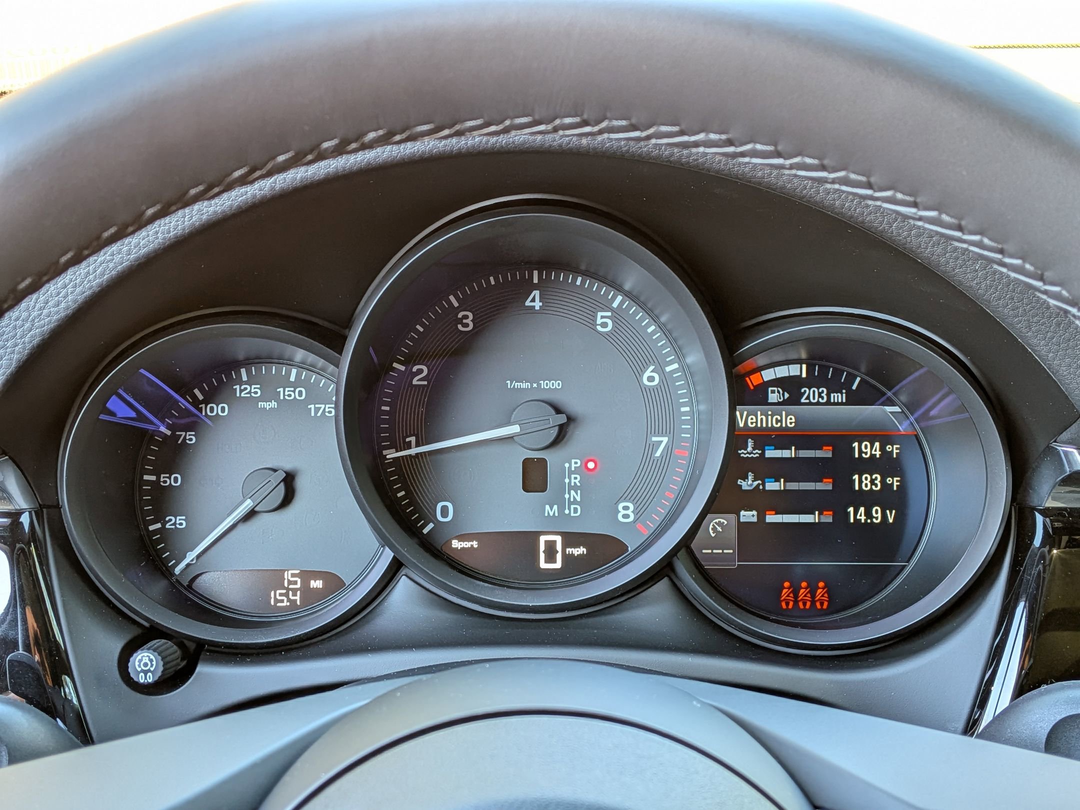 2026 Porsche Macan T - Photo 11