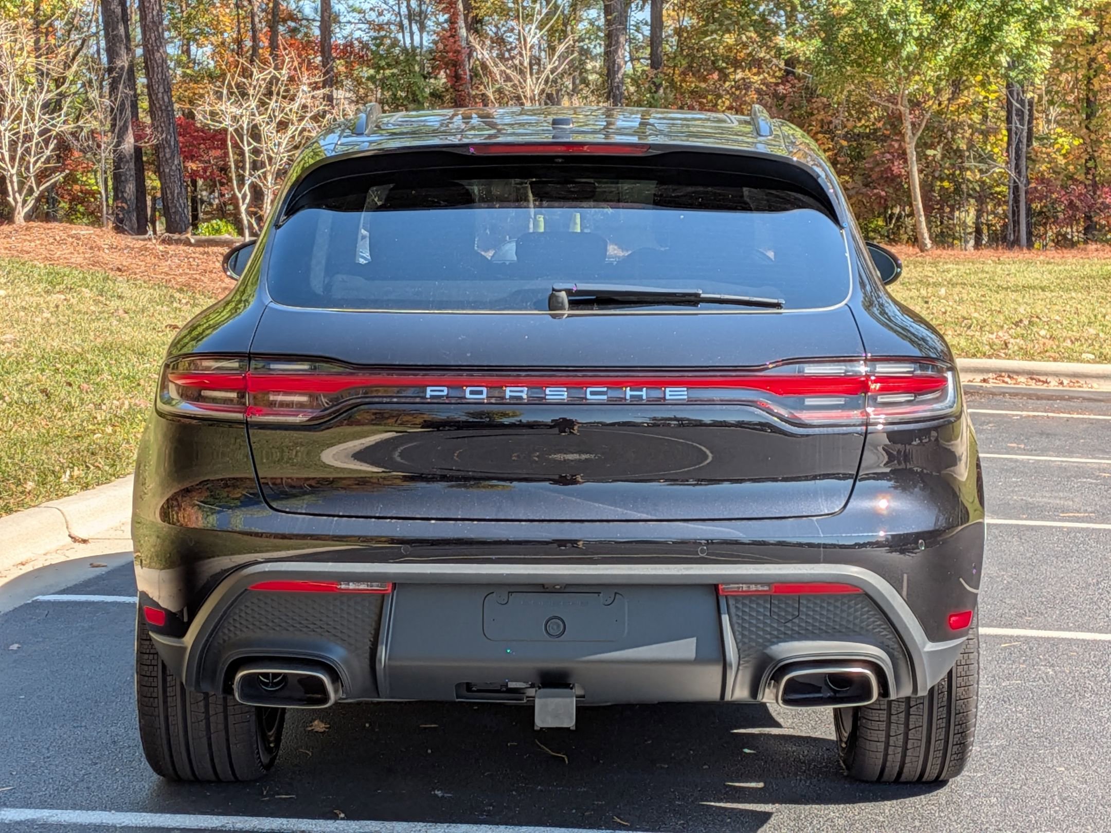 2026 Porsche Macan T - Photo 28