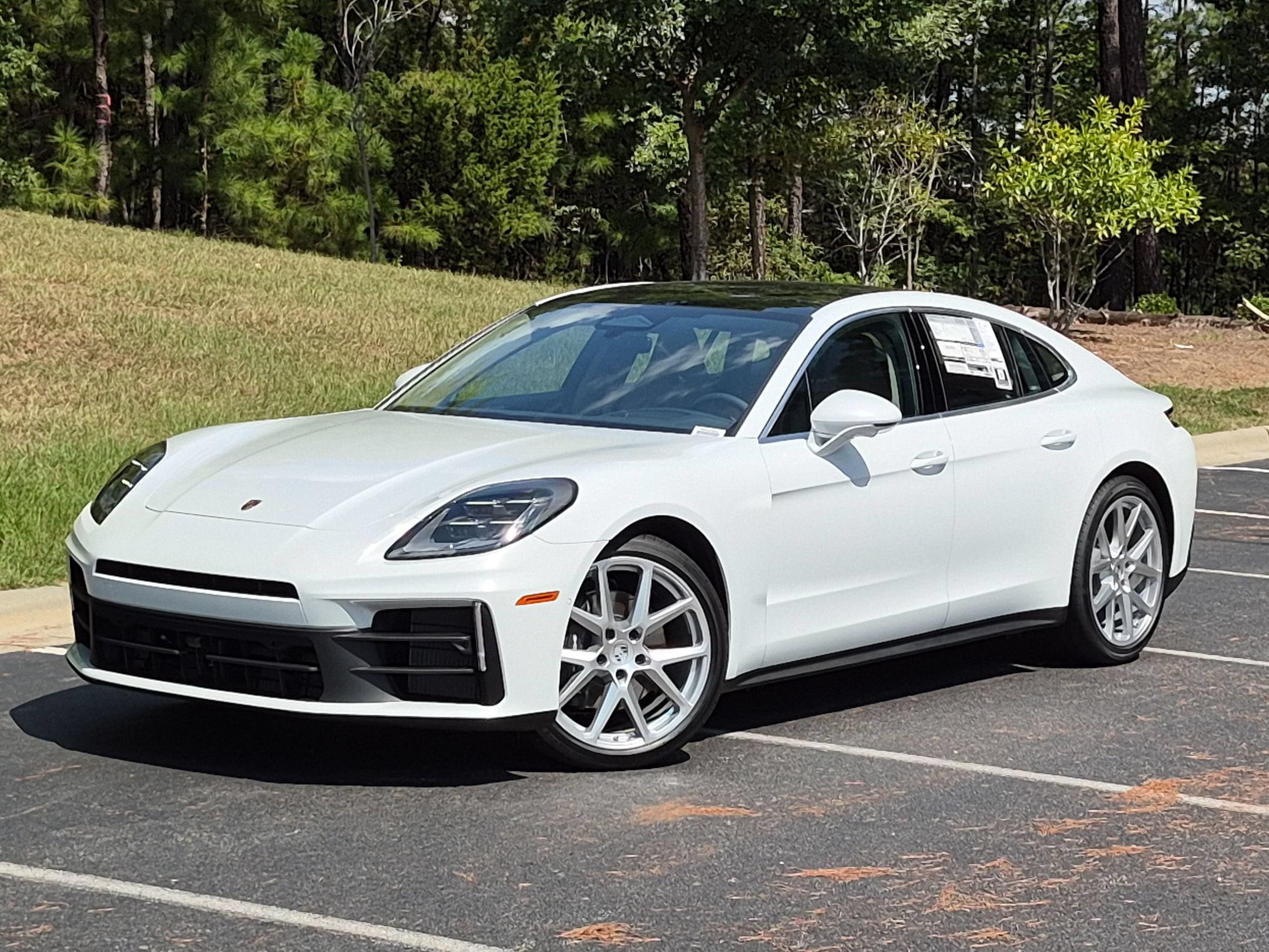 2026 Porsche Panamera 4