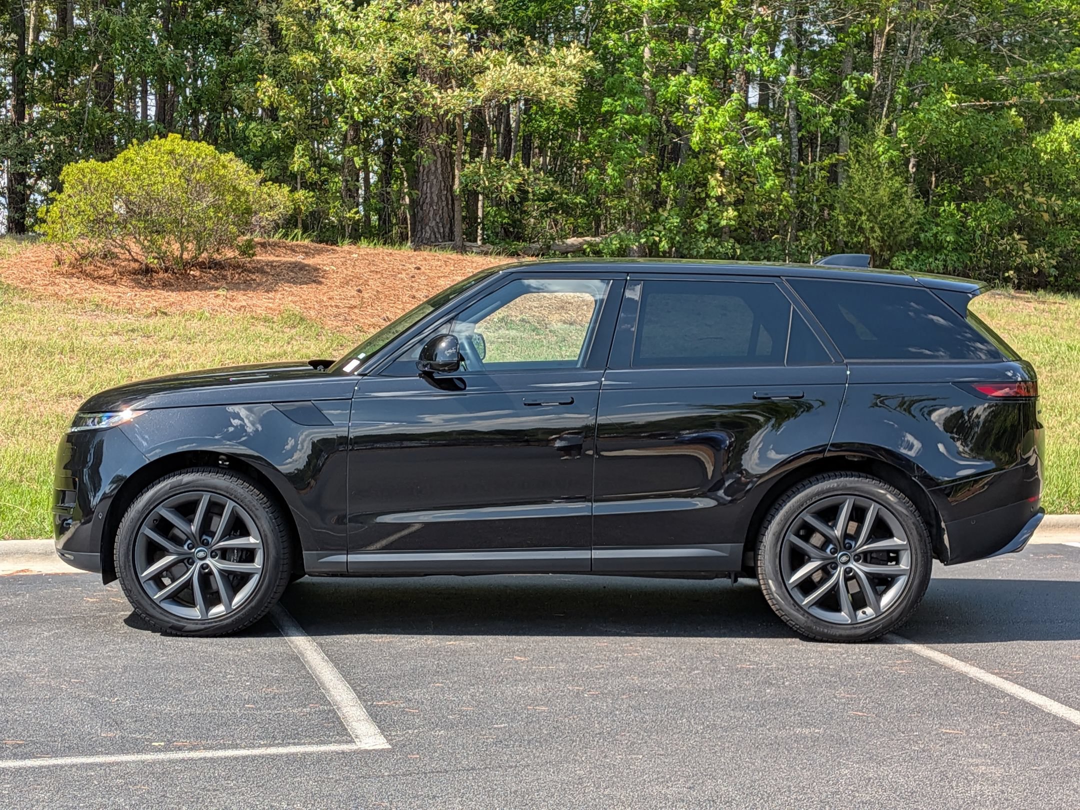 Used 2024 Land Rover Range Rover Sport SE SUV