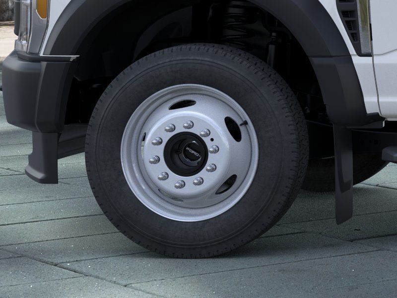2025 Ford F-550 Super Duty Chassis Cab XL - Photo 21