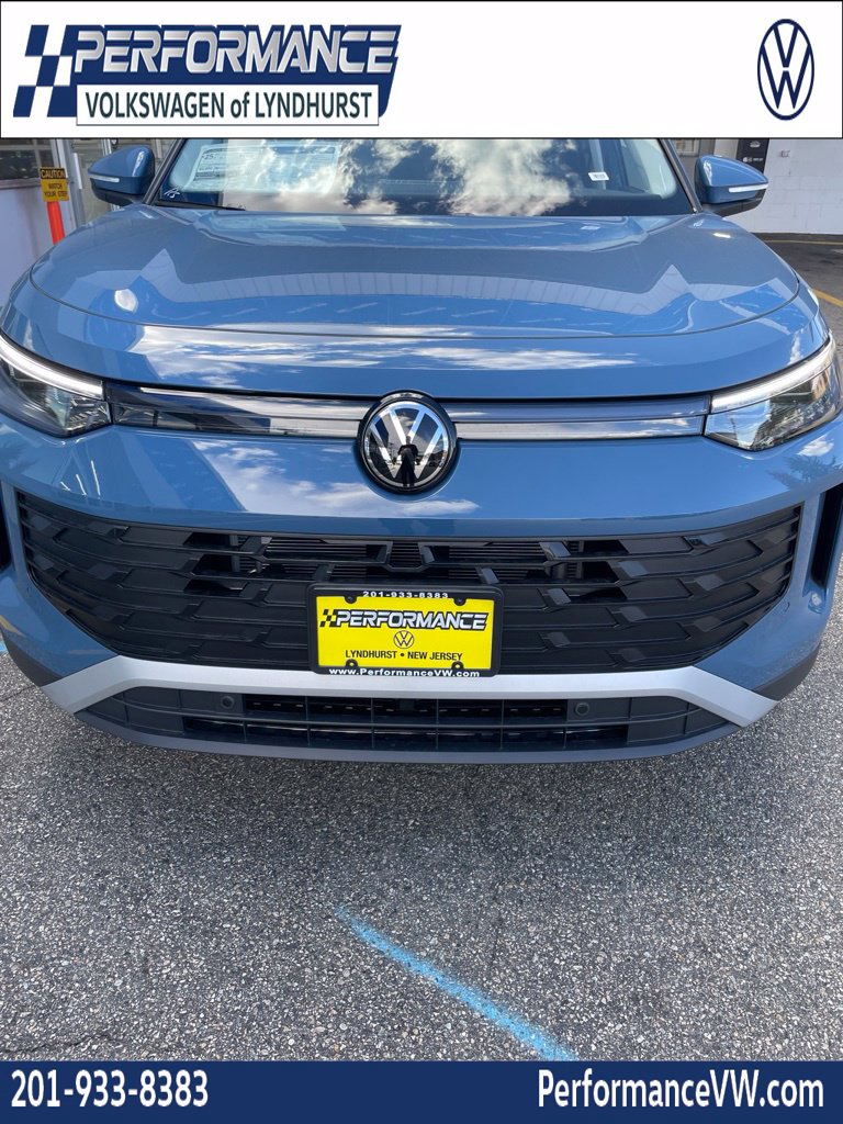 New 2026 Volkswagen Tiguan SE SUV