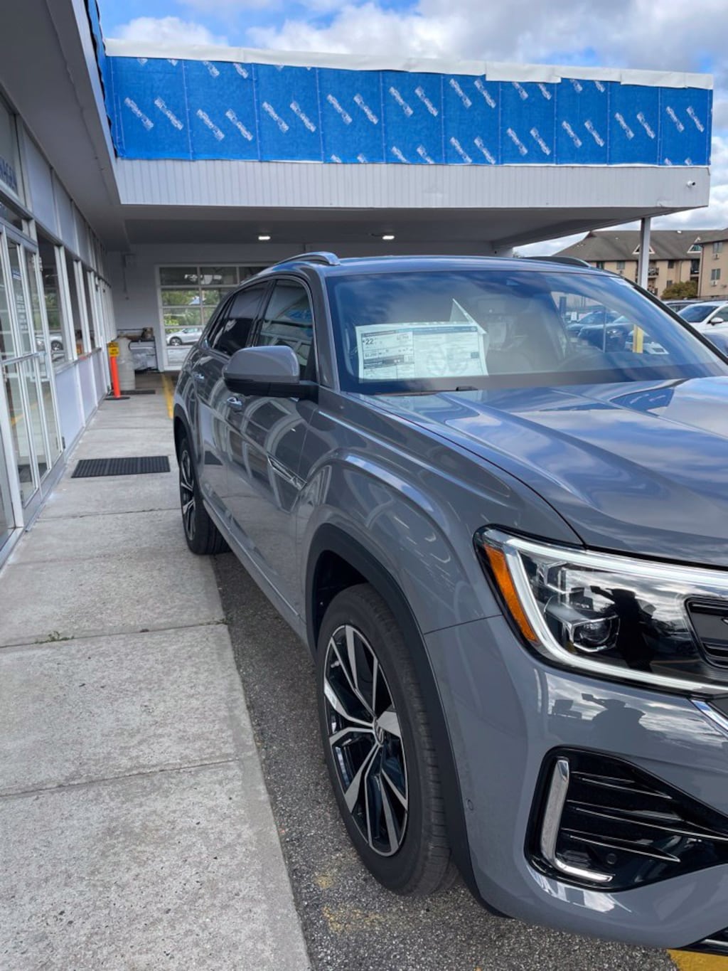 New 2026 Volkswagen Atlas Cross Sport SEL Premium R-Line SUV