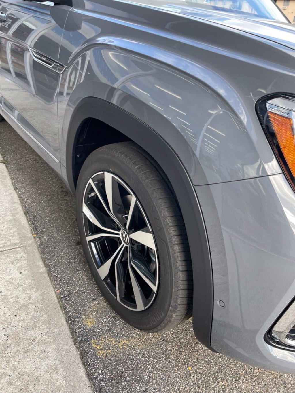 New 2026 Volkswagen Atlas Cross Sport SEL Premium R-Line SUV