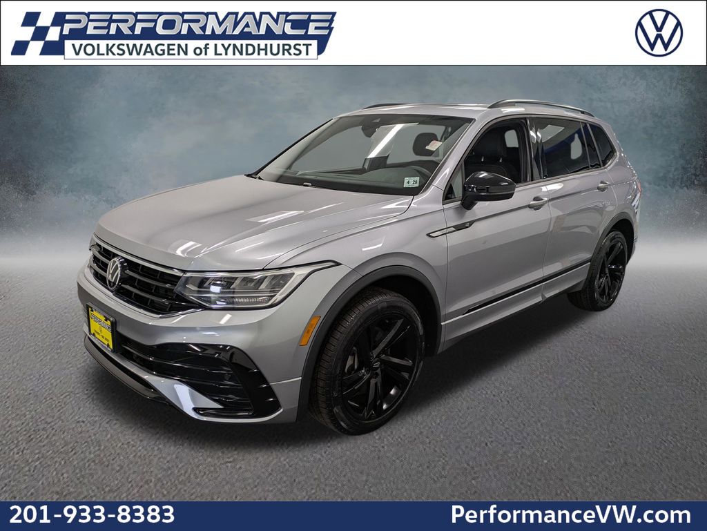 2023 Volkswagen Tiguan SE R-LINE BLACK