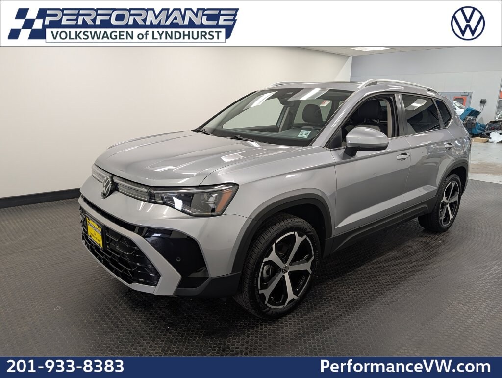 Used 2025 Volkswagen Taos 1.5T SEL SUV