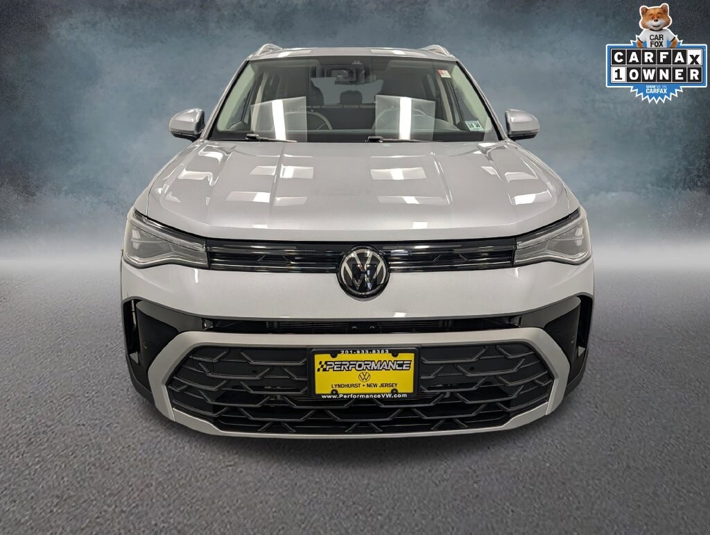 Used 2025 Volkswagen Taos 1.5T SE SUV