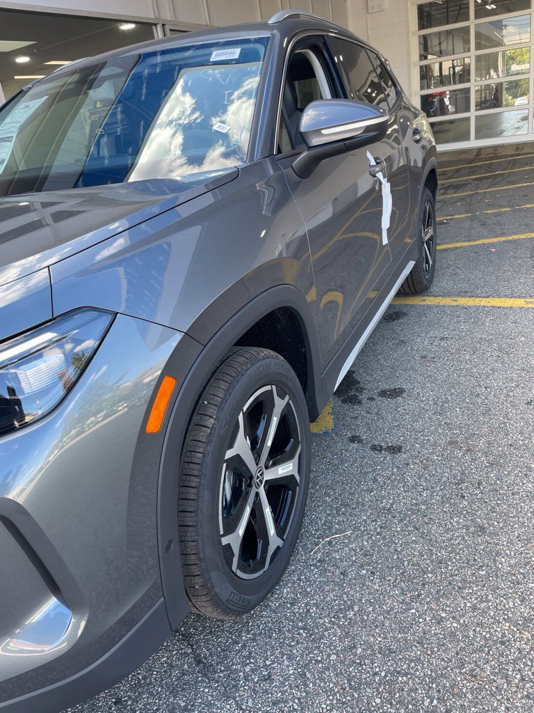New 2026 Volkswagen Tiguan SE SUV
