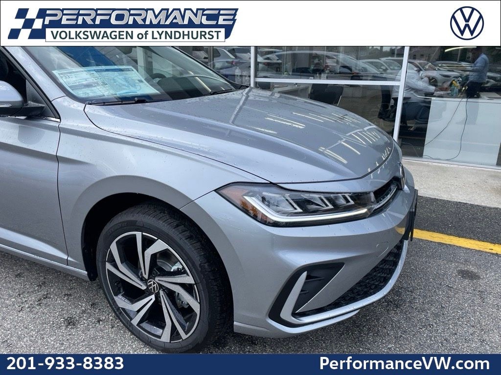 New 2026 Volkswagen Jetta 1.5T SEL Sedan