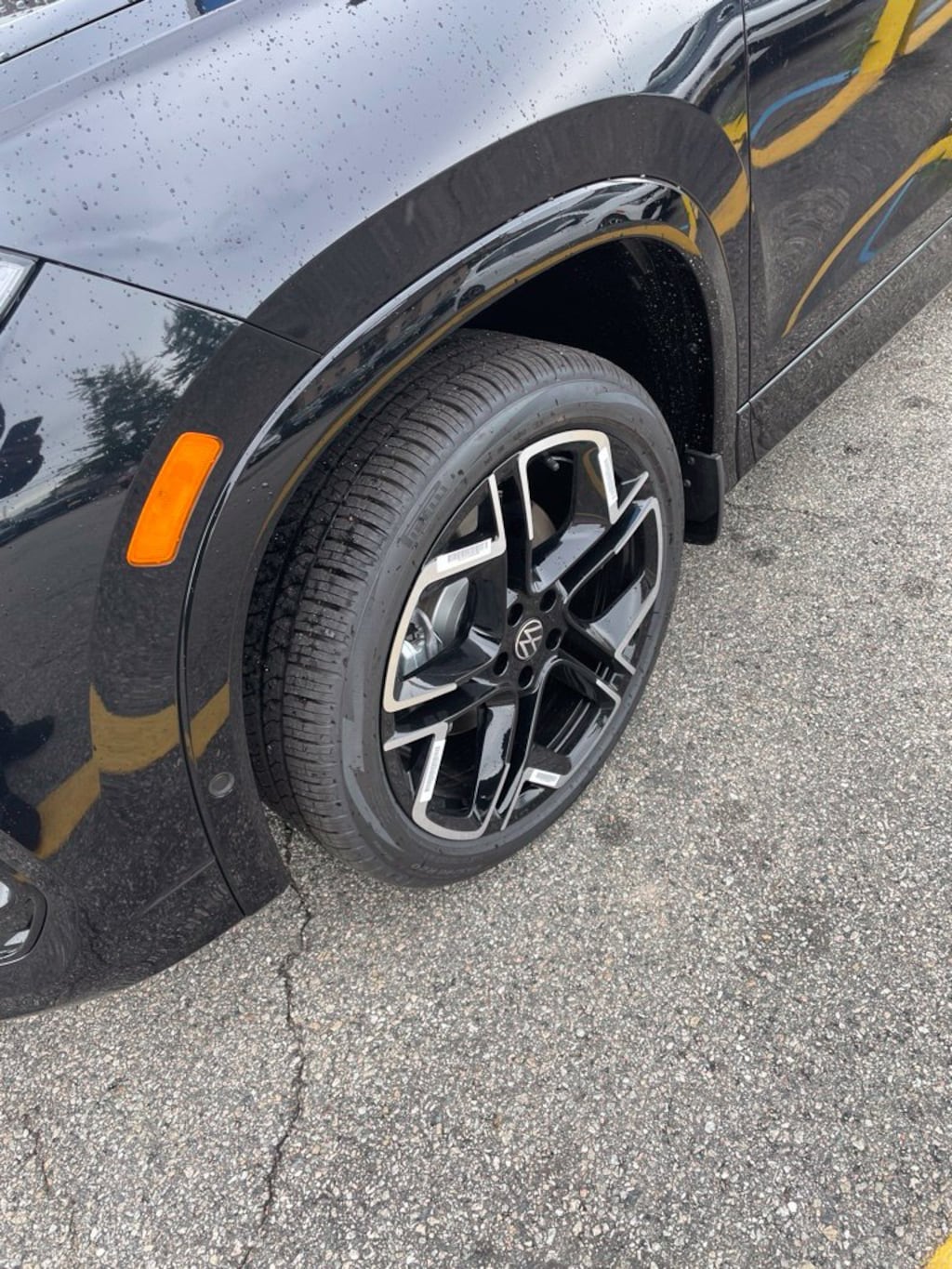 New 2026 Volkswagen Tiguan SEL R-Line Turbo SUV