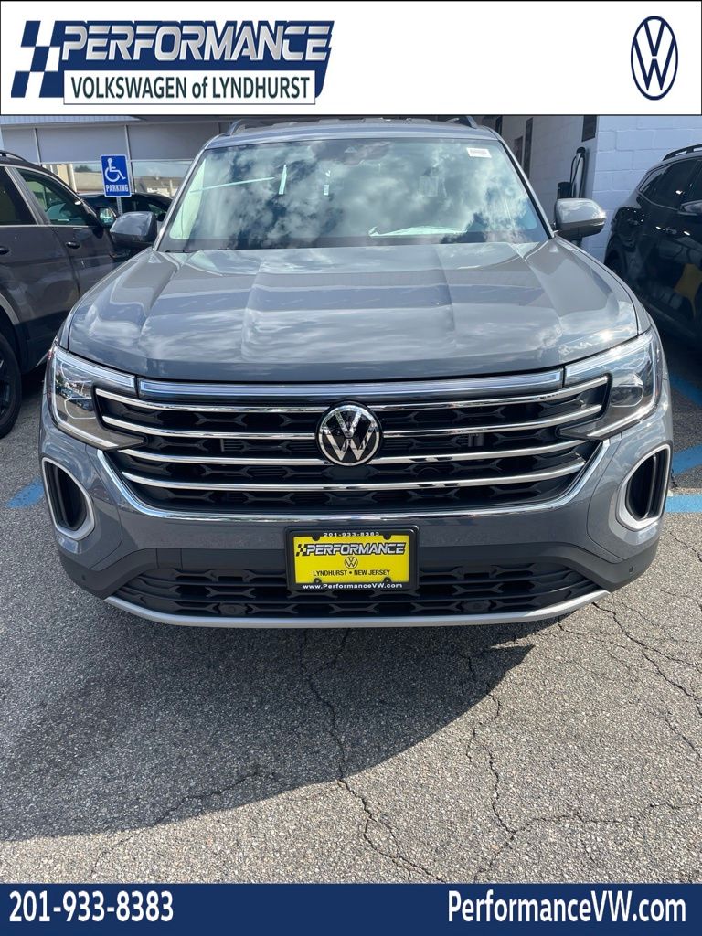 2026 Volkswagen Atlas SE w/Technology SUV