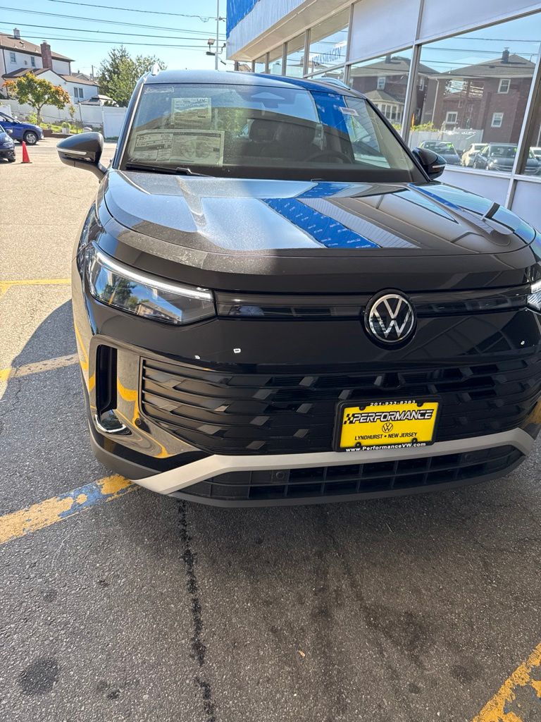 New 2026 Volkswagen Tiguan SE SUV