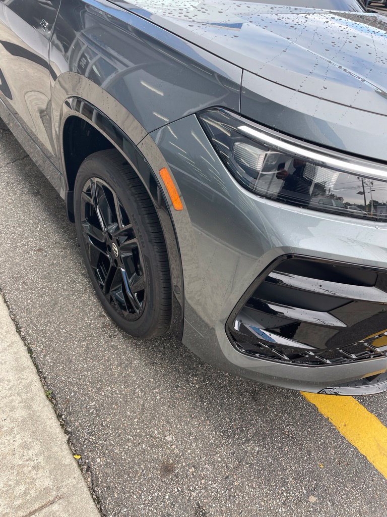 New 2026 Volkswagen Tiguan SE R-Line Black SUV